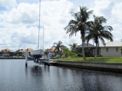 Keeping your boat on a lift in your backyard makes sailing so much more convenient, you'll be sailing year-round.